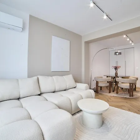 Historical Luxurious 1bdr Lift 소피아